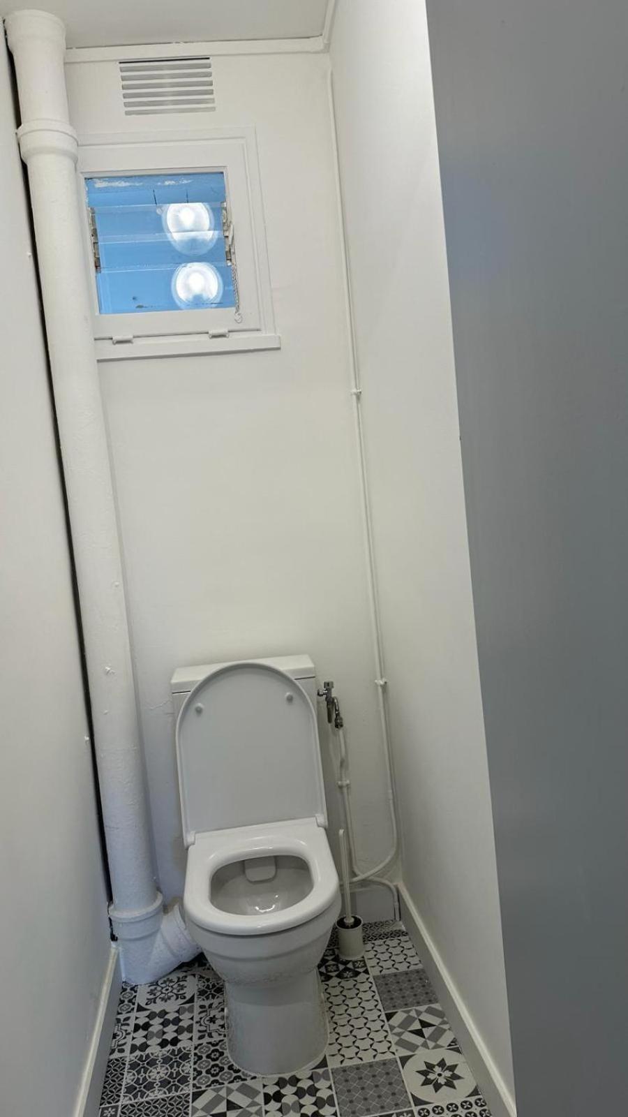 Le Bord De La Loire - Chambre Avec Salle De Bains Commune Нант Екстериор снимка