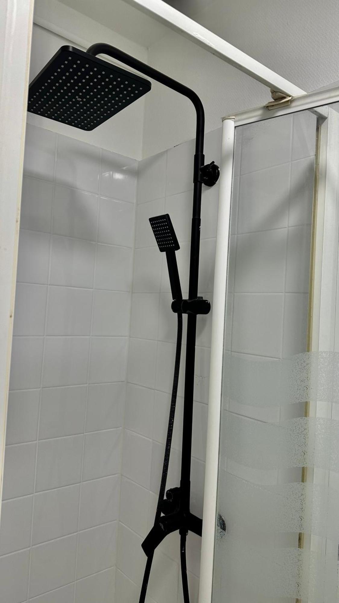 Le Bord De La Loire - Chambre Avec Salle De Bains Commune Нант Екстериор снимка
